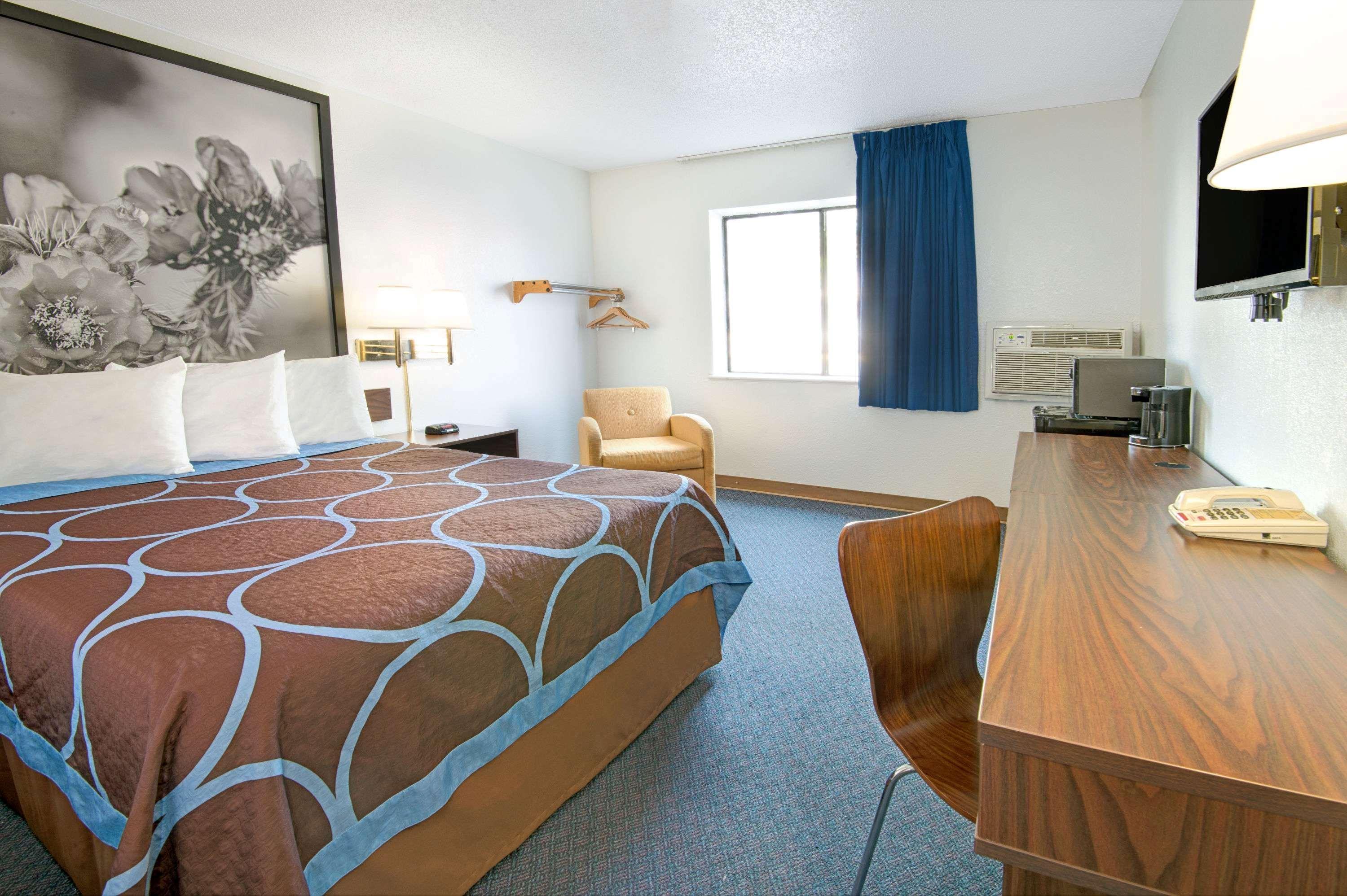 Super 8 By Wyndham Las Cruces University Area Экстерьер фото